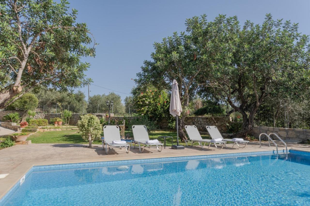 Archodia - With Private Pool Vila *
