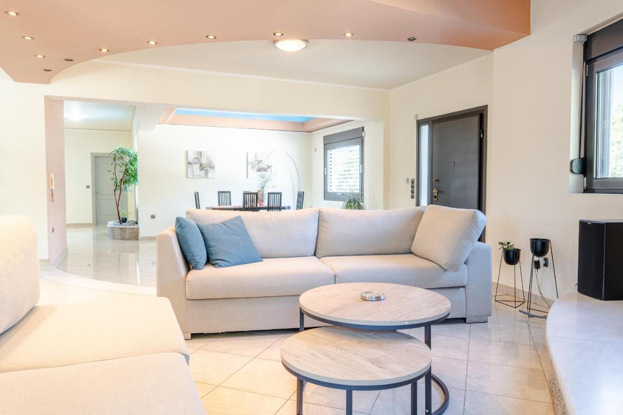 Villa Archodia - With Private Pool